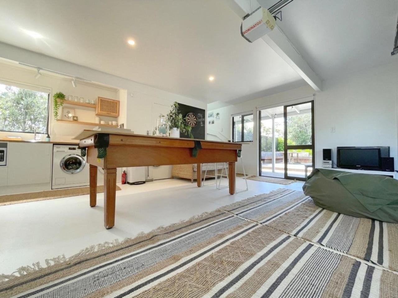 Seaview Estate - Stay Waiheke Onetangi Bagian luar foto